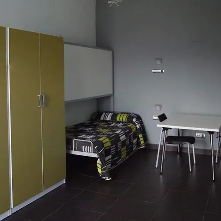 Hotel Juvenil Ulia *